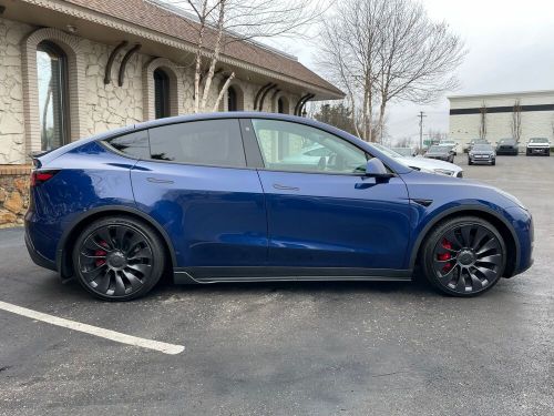 2022 tesla model y performance