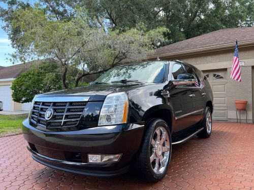 2011 cadillac escalade m.s.r.p. $68,945.00 it&#039;s like new low miles mint
