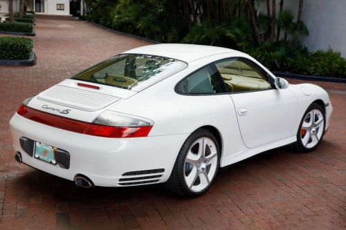 2003 porsche 911 white