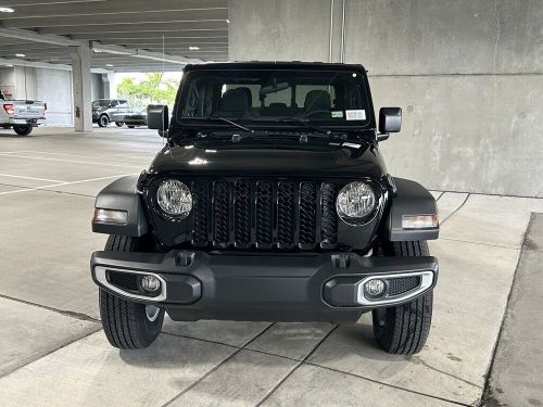 2023 jeep gladiator sport