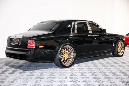 2004 rolls-royce phantom base 4dr sedan