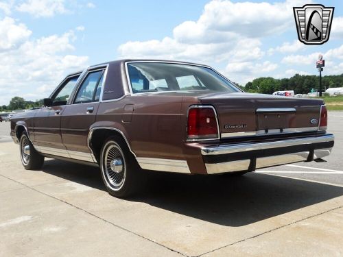 1989 ford crown victoria