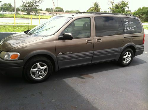 2002 pontiac montana, mini passenger van 4-door 3.4l (great condition)