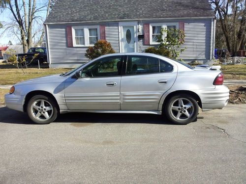 2002 silver pontiac grand am se1 sedan 4-door 2.2l