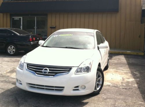 2011 nissan altima base sedan 4-door 2.5l