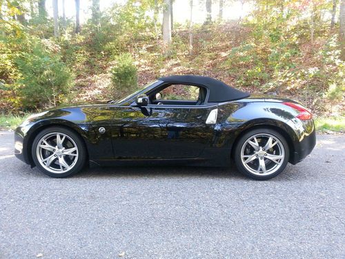 2012 nissan 370z touring convertible 2-door 3.7l