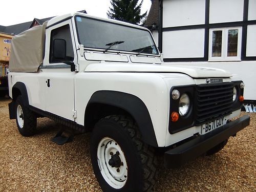 1984 land rover defender 110 2.25 petrol pick up