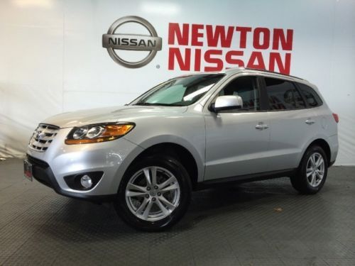 2011 hyundai santa fe super clean and yes we finance