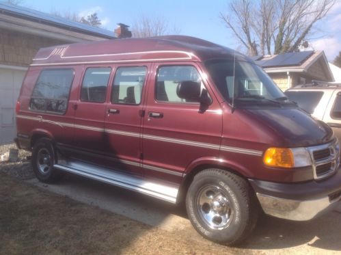 2003 dodge ram 1500 conversion van v8, only 50k miles w/tv, well maintained nice