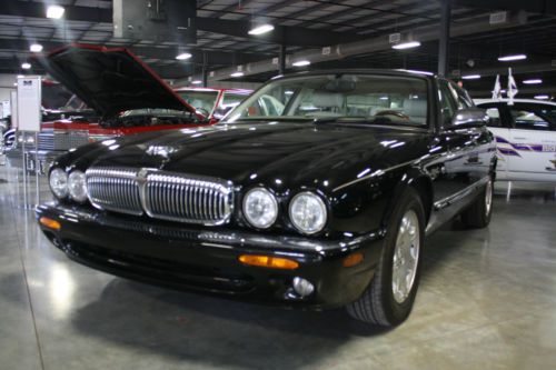 1998 jaguar xj8 4 door luxury sedan