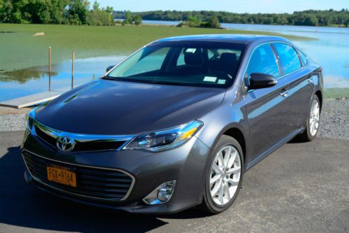 2013 toyota avalon xle touring sedan 4-door magnetic gray / black