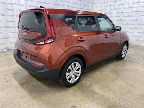 2021 kia soul lx