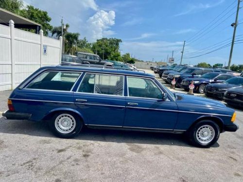 1983 mercedes-benz 300-series 300td 4d wagon