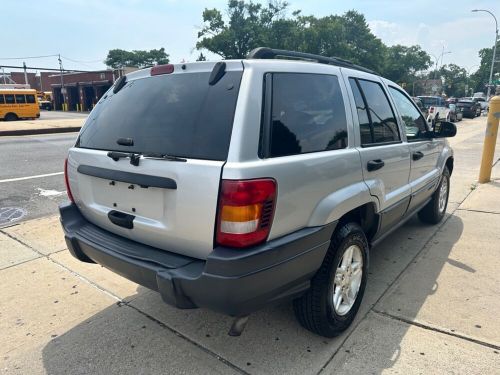 2004 jeep grand cherokee laredo