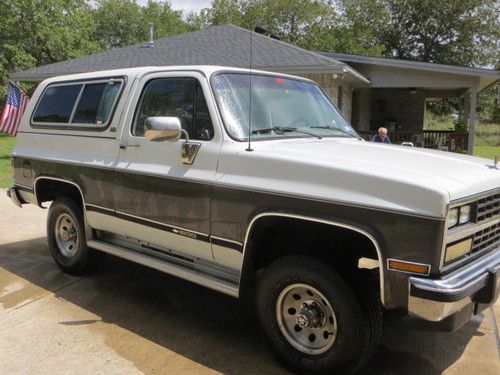 1991 chevrolet 1500 k5 blazer.....awesome condition...garage kept......