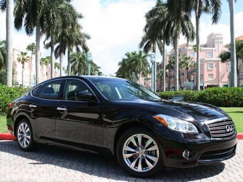 2012 infiniti m