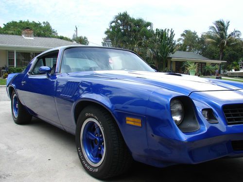 1978 chevrolet camaro z28 350 auto looks and runs great no reserve ! no reserve!