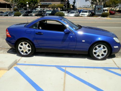 Mercedes slk230 hardtop convertible **cream puff**