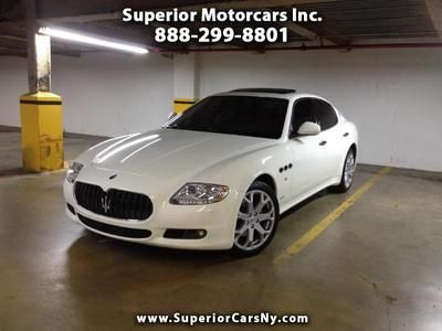 10 quattroporte-29k-luxury pkg-sunroof-cold weather pkg-navigation-sport pkg