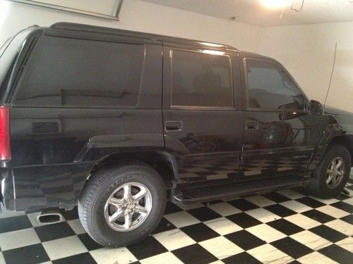 1999 gmc yukon denali 4 door