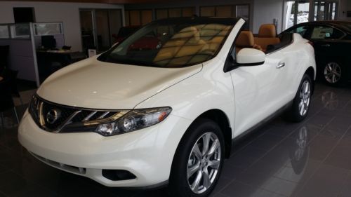 2014 nissan murano crosscabriolet awd no reserve!!!