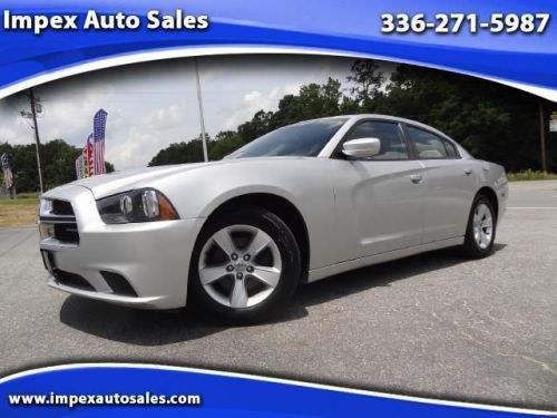 2012 dodge charger se