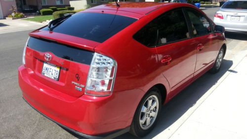 Toyota prius 2007 red -  super gas saver - up to 50mpg  - excellent cond