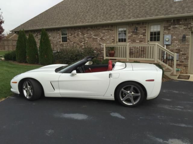 2007 chevrolet corvette base convertible 2-door