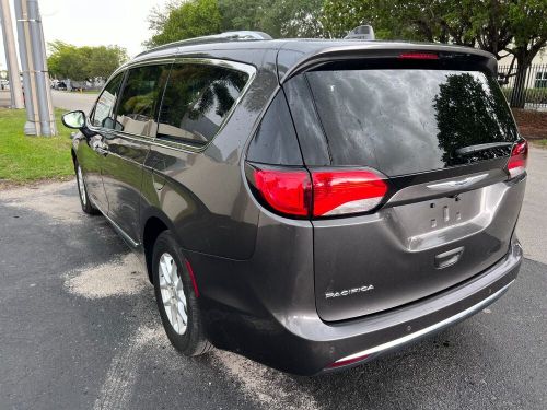 2020 chrysler pacifica