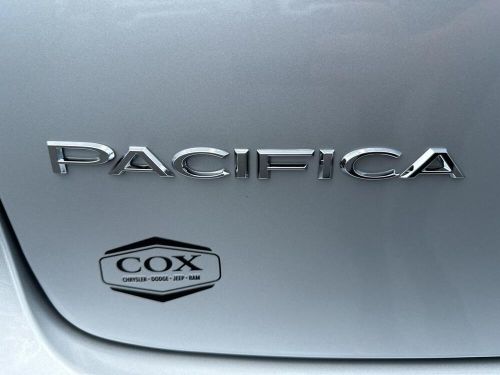 2024 chrysler pacifica limited fwd