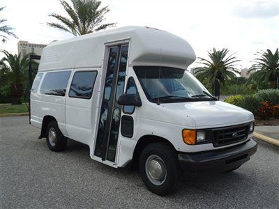 7.3 diesel handicap passenger van bus braun wheelchair lift nice strong van fl