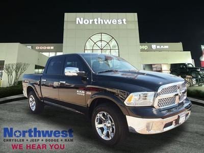 5.7 hemi laramie 4x4 4wd leather navigation sunroof carfax certified one owner