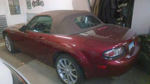 2006 mazda mx-5 miata grand touring convertible 2-door 2.0l