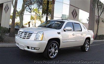 2008 cadillac escalade ext looking for a fun luxury suv then look no further!!!