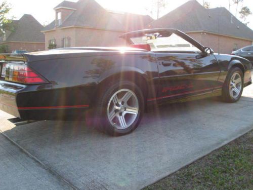 1990 chevrolet camaro iroc-z convertible 2-door 5.0l