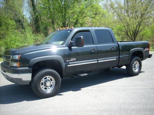 2005 chevrolet 2500hd+ crew cab+ 4x4+leather+michelins with 159k