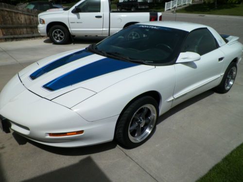 1996 pontiac firebird base coupe 2-door 3.8l