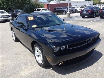 2dr coupe sxt low miles automatic gasoline black