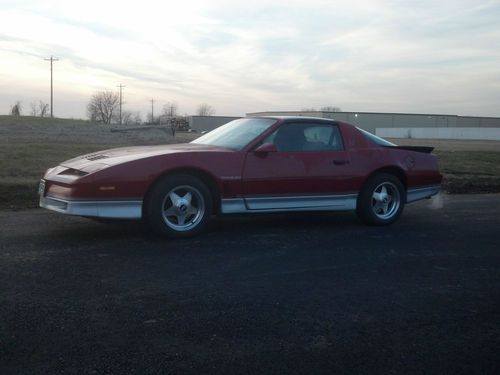 1986 pontiac firebird trans am coupe 2-door 5.0l