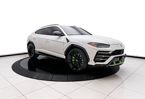 2020 lamborghini urus awd - 23&#039;s, 4 seater,  ventilated seats