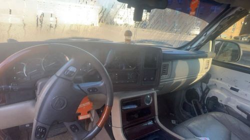 2003 cadillac escalade luxury