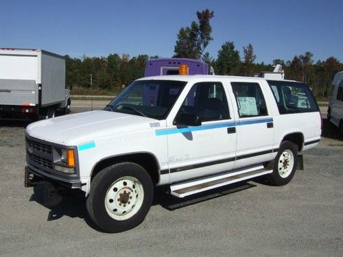 1997 chevrolet suburban 2500 barn doors no reserve!