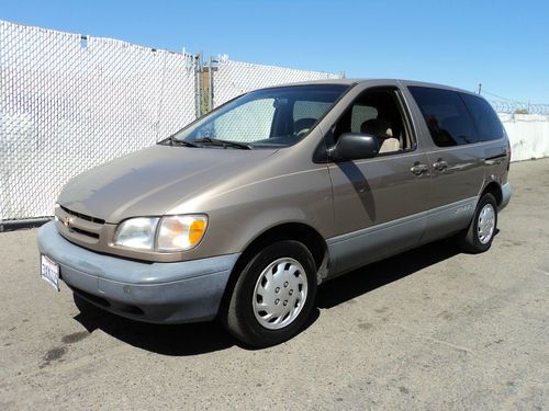 1998 toyota sienna le mini passenger van 4-door 3.0l, no reserve