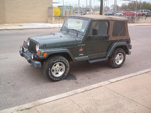 2002 jeep wrangler sahara soft top 5 speed 4.0 engine 31k miles nice save cheap