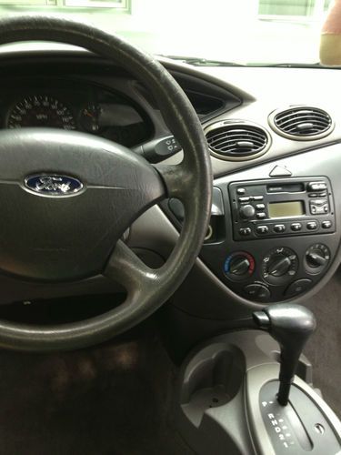 2003 ford focus lx sedan 4-door 2.0l