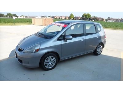 2008 honda fit, 4 cyl, 5 door, 2008 honda fit, cheap, low reserve