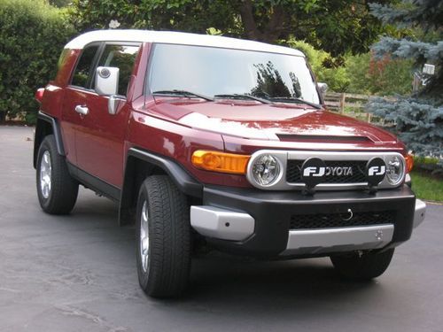 2008 fj cruiser, 4wd, handicapped mobility, rv towable