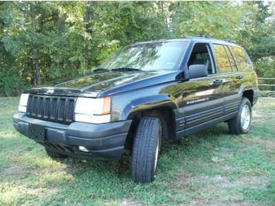 Tsi 4x4 suv ac black heated leather loaded rare low miles v8 5.2 no reserve