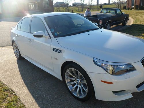 2008 bmw m5 loaded alpine white