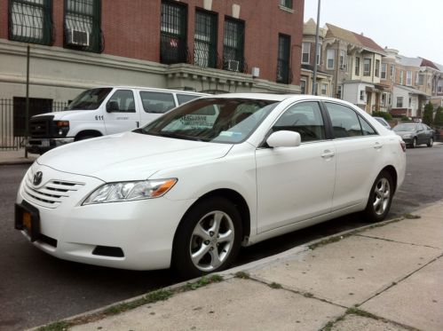 2009 toyota camry le sedan, leather, sunroof